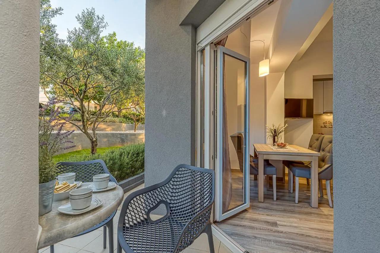Island Resort Mihaela - Happy Rentals Trogir Croatia