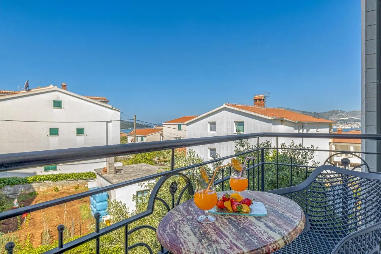 Island Resort Mihaela - Happy Rentals Trogir 0*,  Croatia