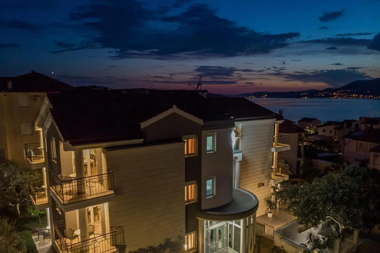 Island Resort Mihaela - Happy Rentals Trogir Apartment