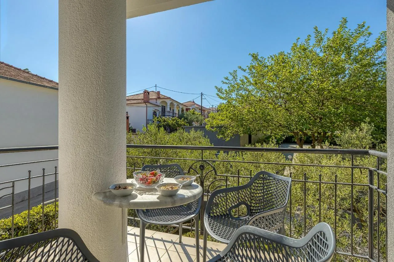 Island Resort Mihaela - Happy Rentals Trogir