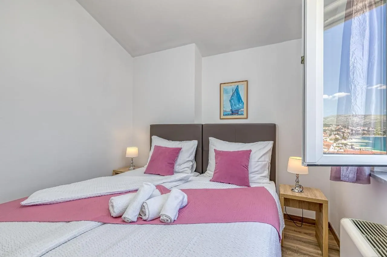 Island Resort Mihaela - Happy Rentals Trogir