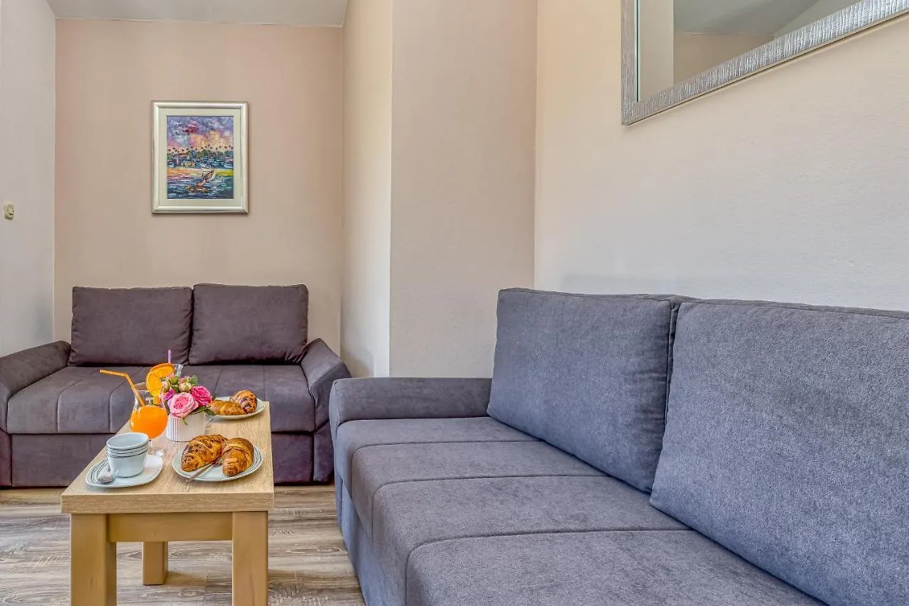 Island Resort Mihaela - Happy Rentals Trogir 0*,