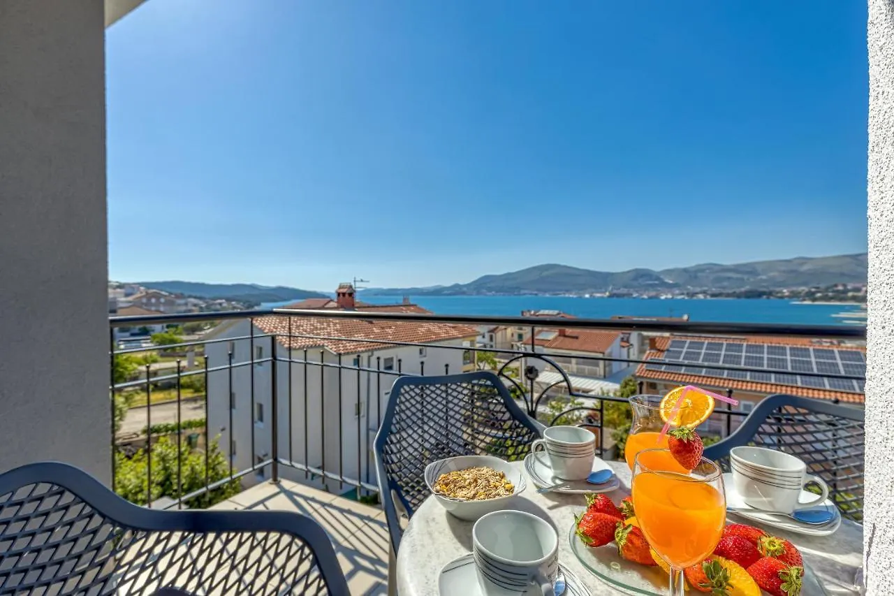 Island Resort Mihaela - Happy Rentals Trogir