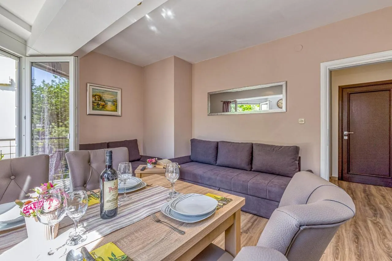 Island Resort Mihaela - Happy Rentals Trogir Croatia