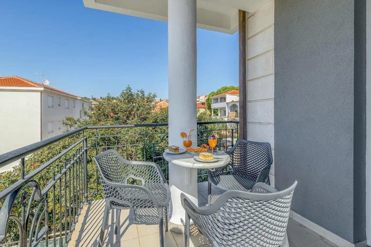 Apartment Island Resort Mihaela - Happy Rentals Trogir